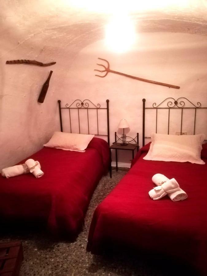 Cueva El Murallon Benamaurel מראה חיצוני תמונה